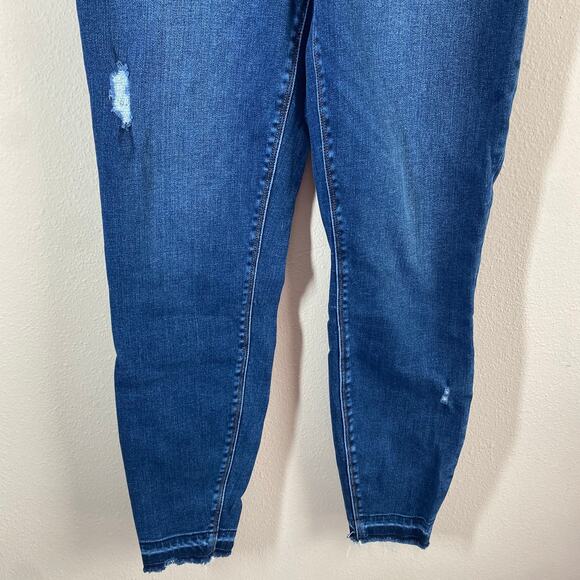 Spanx Distressed Ankle Skinny Jeans Medium Wash Pull On Size Medium - Picture 4 of 16